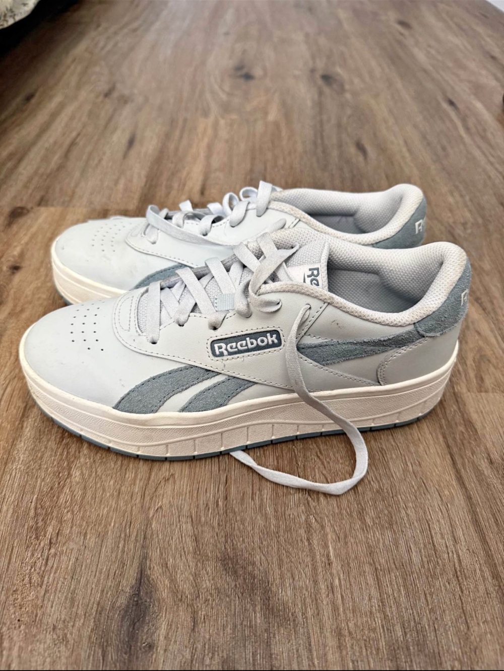 Reebok Low-Top Sneakers in Light Gray and Pale Blue Suede